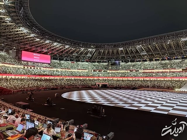 همه چیز درباره مراسم افتتاحیه المپیک ۲۰۲۰/ از حضور پرتعداد آمریکایی ها تا ورزشکار تونگایی که برهنه به ورزشگاه آمد/ کاروان ورزشی ایران با همان لباس قبلی رژه رفت/ عکس و ویدئو